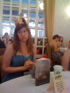 Maureen Johnson & her crown